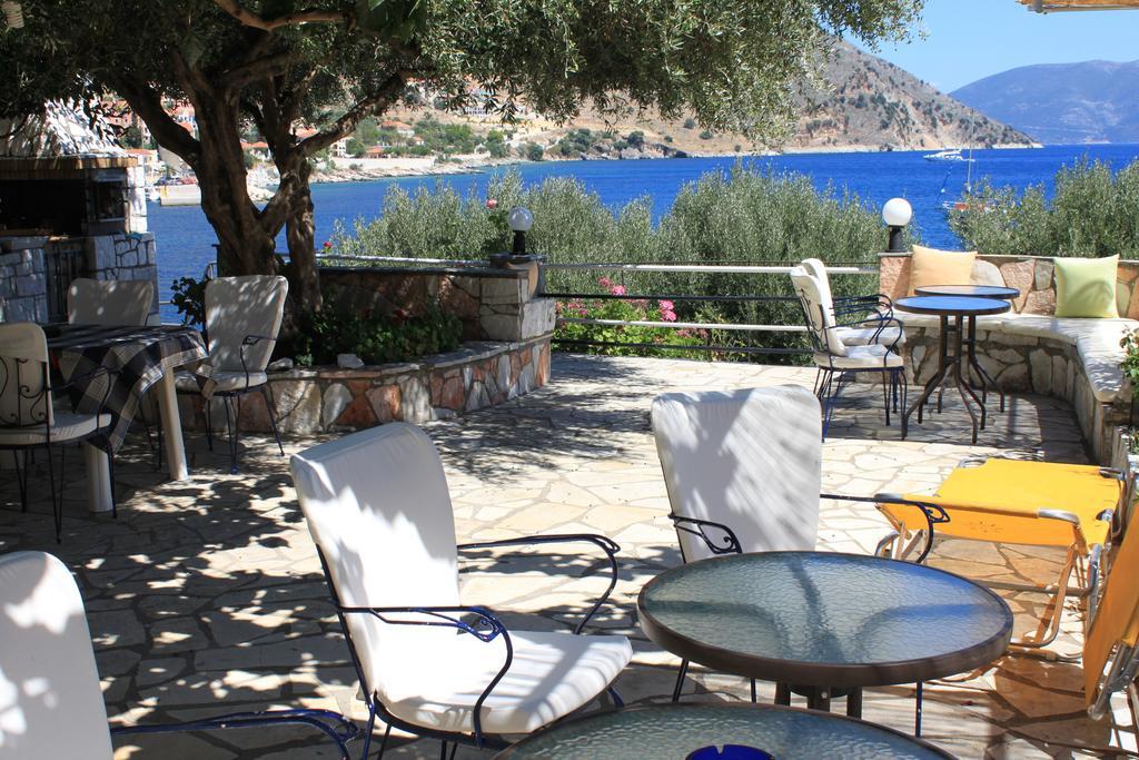 Ballas Apartments Agia Efimia Екстер'єр фото