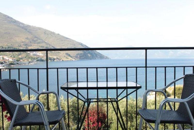 Ballas Apartments Agia Efimia Номер фото
