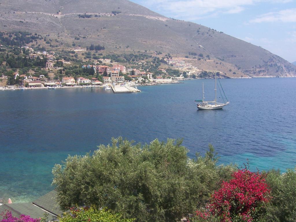 Ballas Apartments Agia Efimia Номер фото
