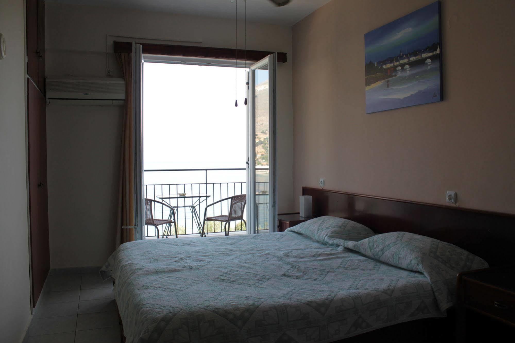 Ballas Apartments Agia Efimia Екстер'єр фото